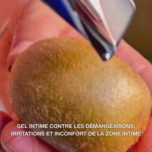 Men’s Intimate Gel apaise les démangeaisons, les irritations et les rougeurs, et peut être utilisé en cas de mycose. Contient du 4-terpinéol naturel et de la glycérine pour hydrater et apaiser la peau sans effet gras.
