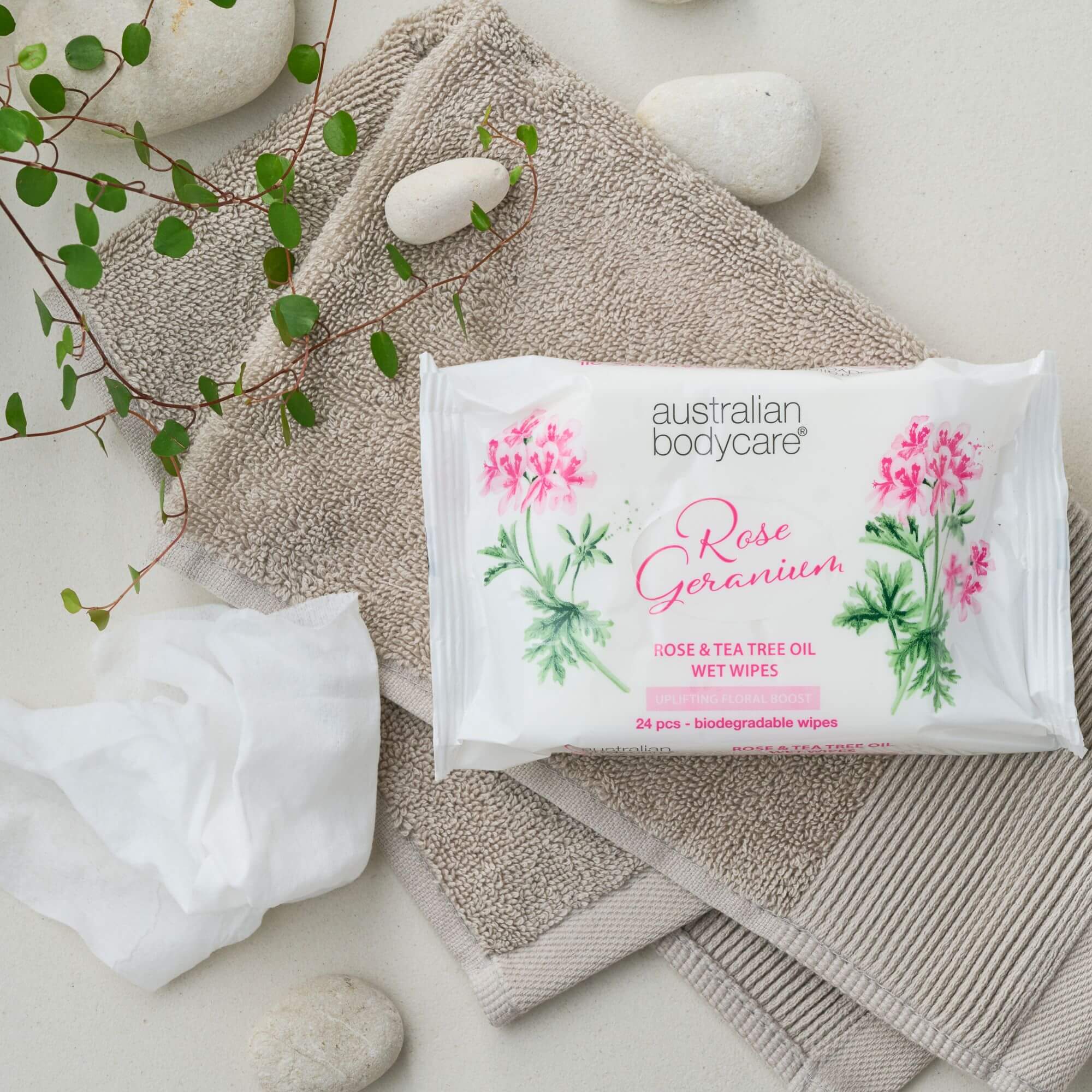 Lingettes démaquillantes peau sensible à l'huile de géranium rosat et de tea tree 24 pièces — Nettoie les bactéries, la saleté et le maquillage