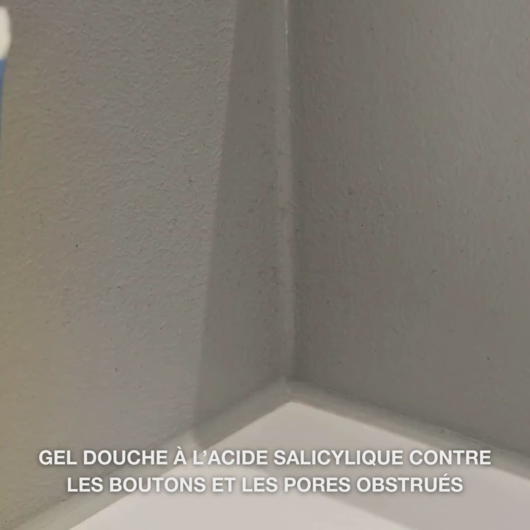 Gel douche à l’acide salicylique pour peaux à imperfections sur le corps. Nettoie en profondeur avec acide salicylique, niacinamide et zinc PCA.