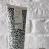 Vidéo montrant le Body Wash Australian Bodycare et sa texture légère et moussante.