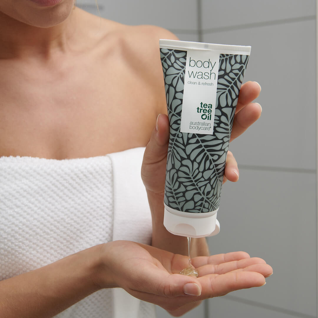 Gel douche à l'huile de tea tree contre les boutons, kératose pilaire﻿ et les peaux impures — Gel douche pour les soins quotidiens et contre les boutons et les peaux impures du corps